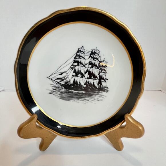 Rare! Jackson China Sailing Ship in Ocean with Gold Trim 6" Plate - Picture 4 of 6